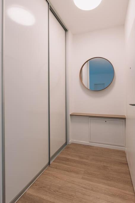 Stylish Apartment Retreat ブラチスラヴァ エクステリア 写真