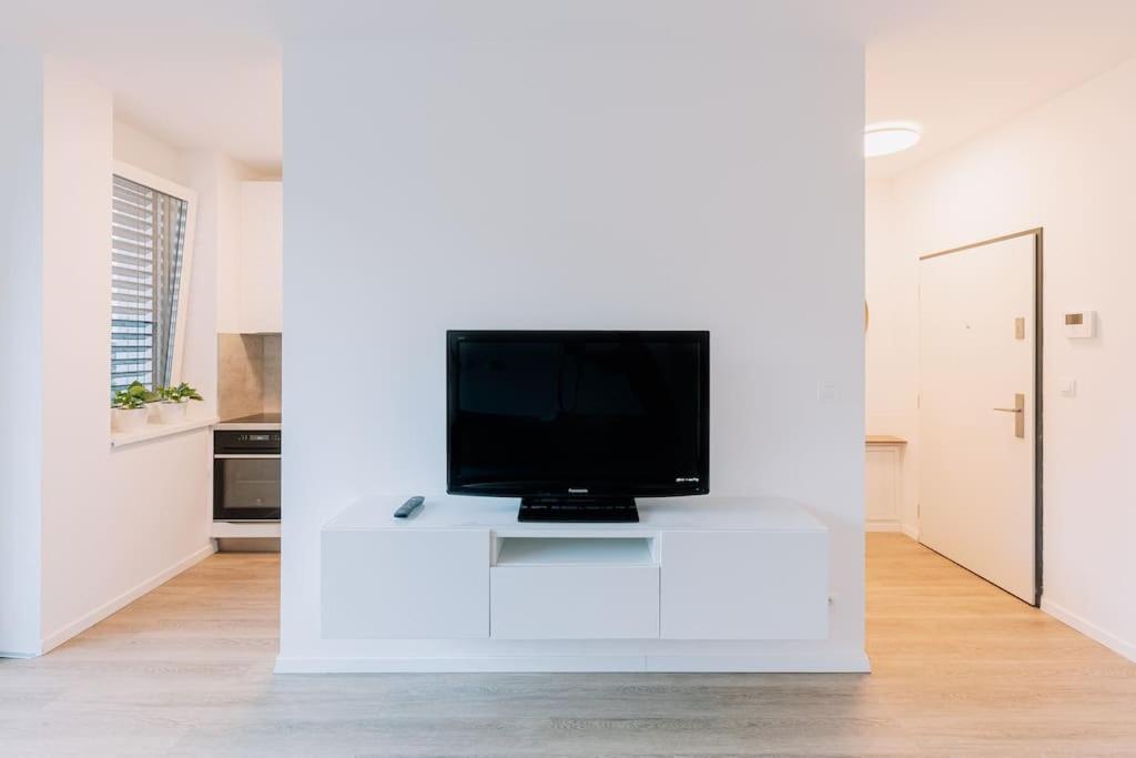 Stylish Apartment Retreat ブラチスラヴァ エクステリア 写真