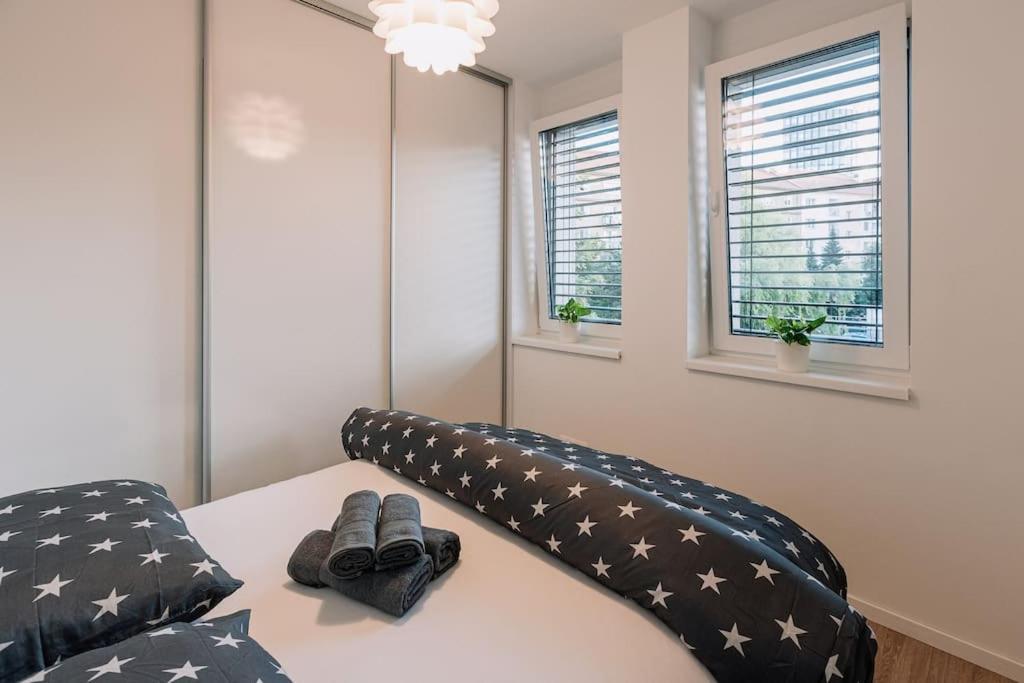 Stylish Apartment Retreat ブラチスラヴァ エクステリア 写真